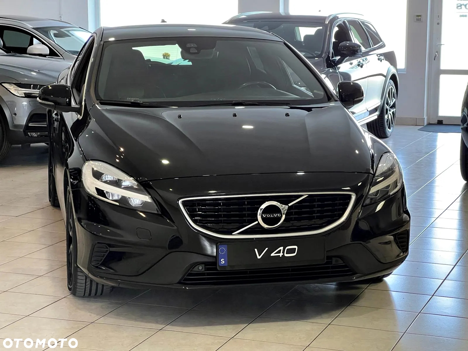 Volvo V40 D3 Geartronic RDesign - 14