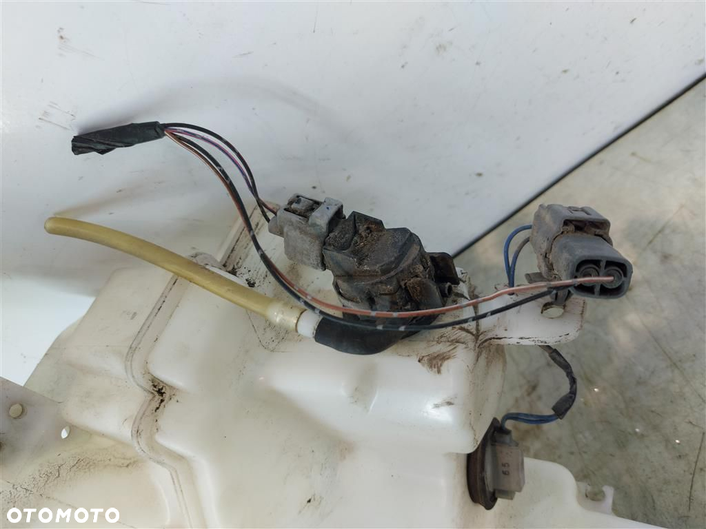 Zbiorniczek zbiornik spryskiwaczy Mazda 5 I 2005-2010 860142-728 Z POMPKĄ - 2