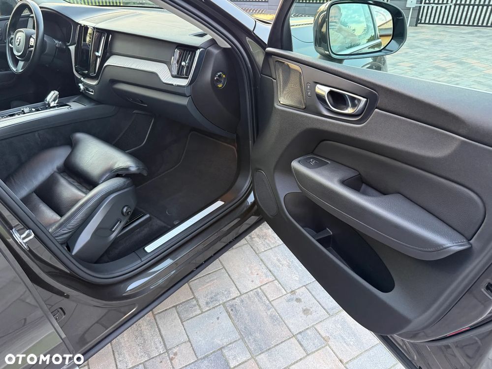 Volvo XC 60 B5 D AWD Geartronic Inscription - 37