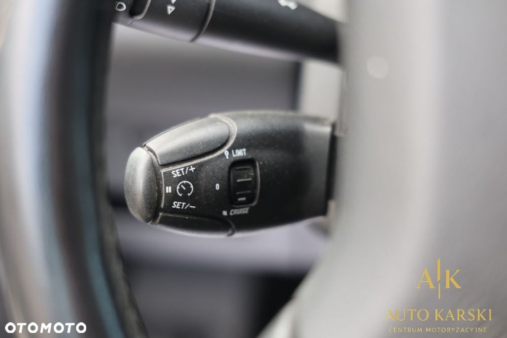 Peugeot 308 - 23