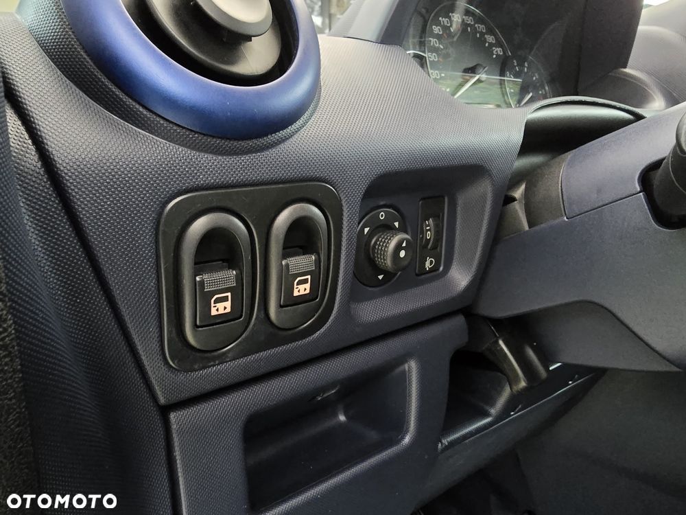 Peugeot 1007 1.6 Trendy 2-Tronic - 35