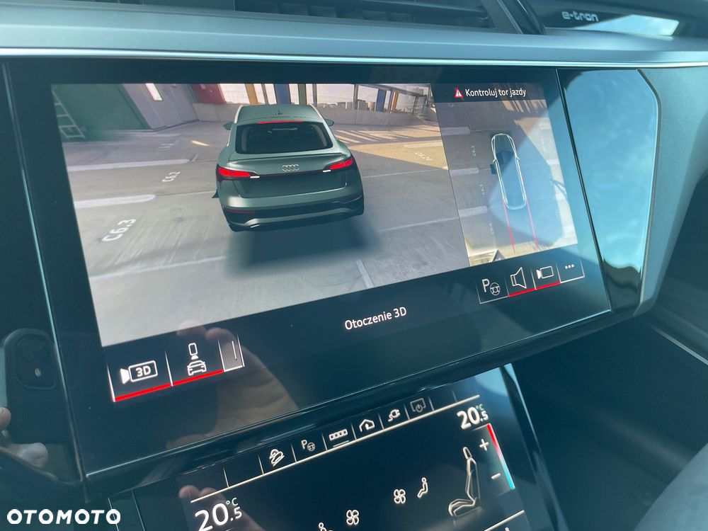 Audi Q8 Sportback e-tron - 35