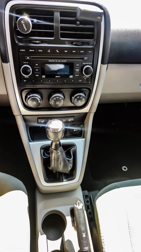 Dodge Caliber 2.0 SXT - 11