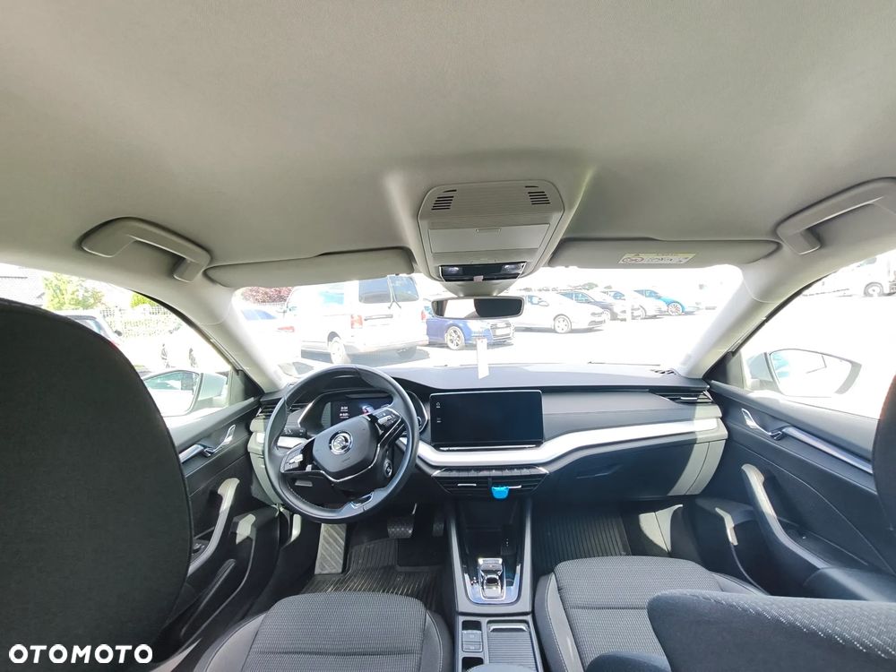 Skoda Octavia 2.0 TDI DSG Ambition - 6