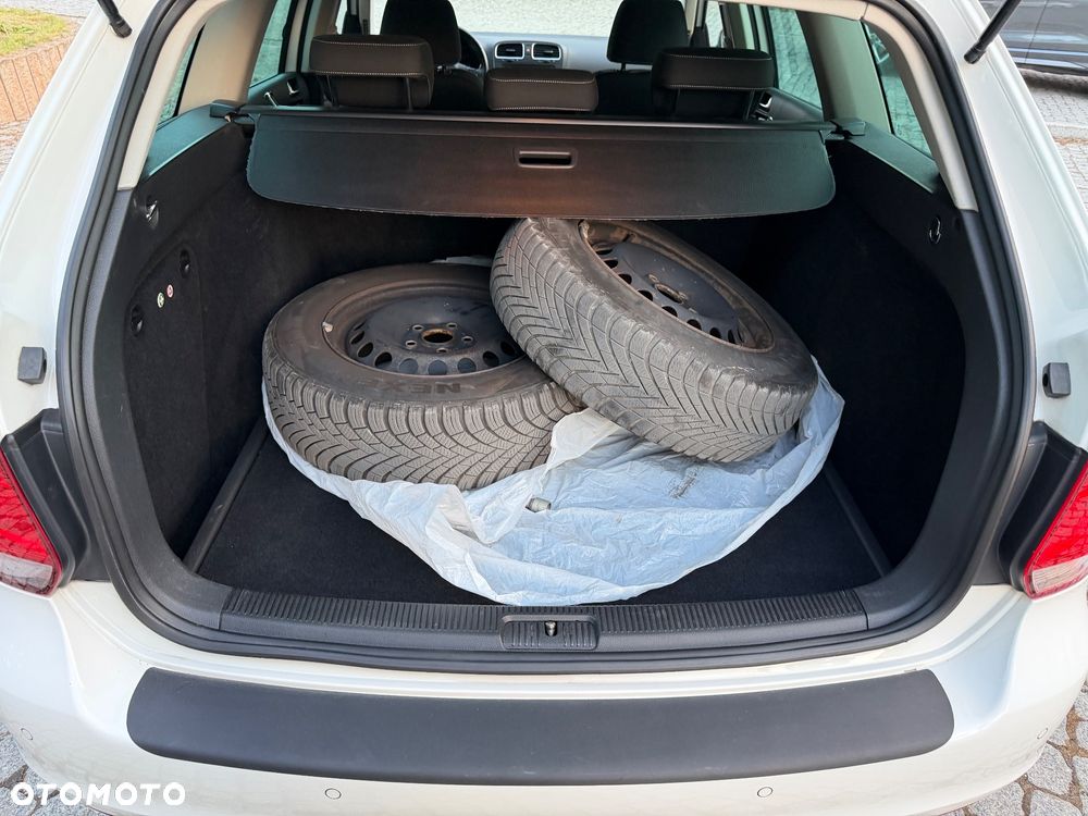 Volkswagen Golf 1.6 TDI DPF MATCH - 26