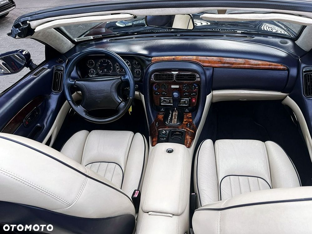 Aston Martin DB7 - 22