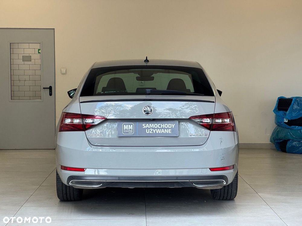 Skoda Superb 2.0 TSI Sportline DSG - 5