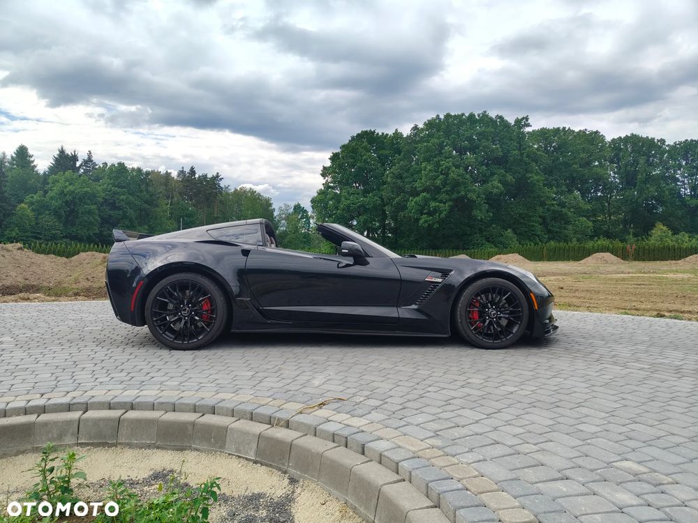 Chevrolet Corvette - 4