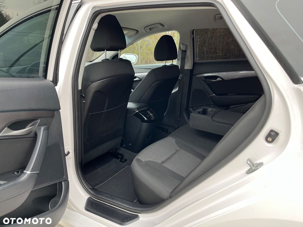 Hyundai i40 1.6 Comfort - 12