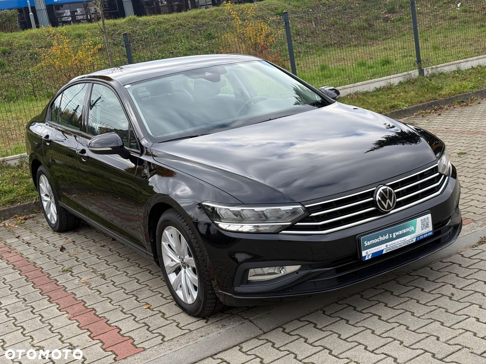 Volkswagen Passat - 17