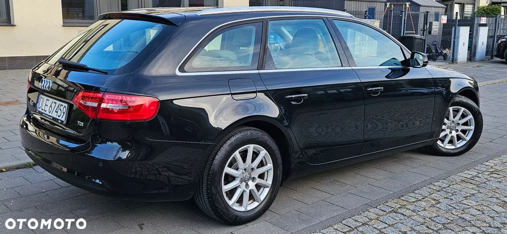 Audi A4 Avant 2.0 TDI DPF multitronic Attraction - 4