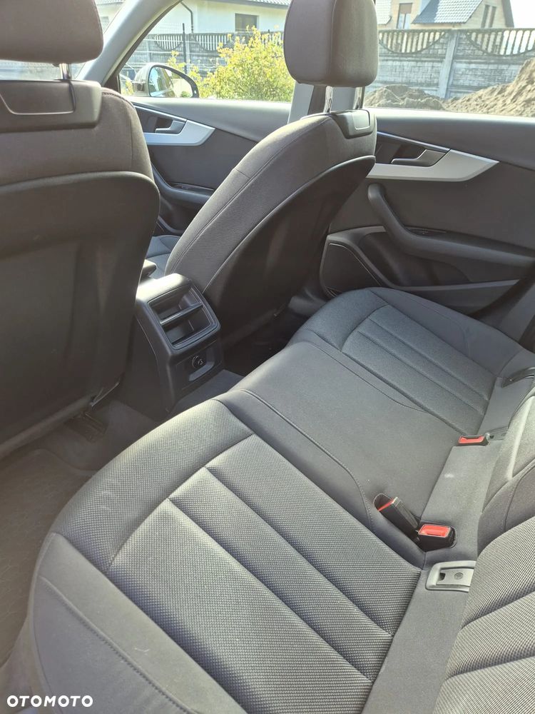 Audi A4 Avant - 16