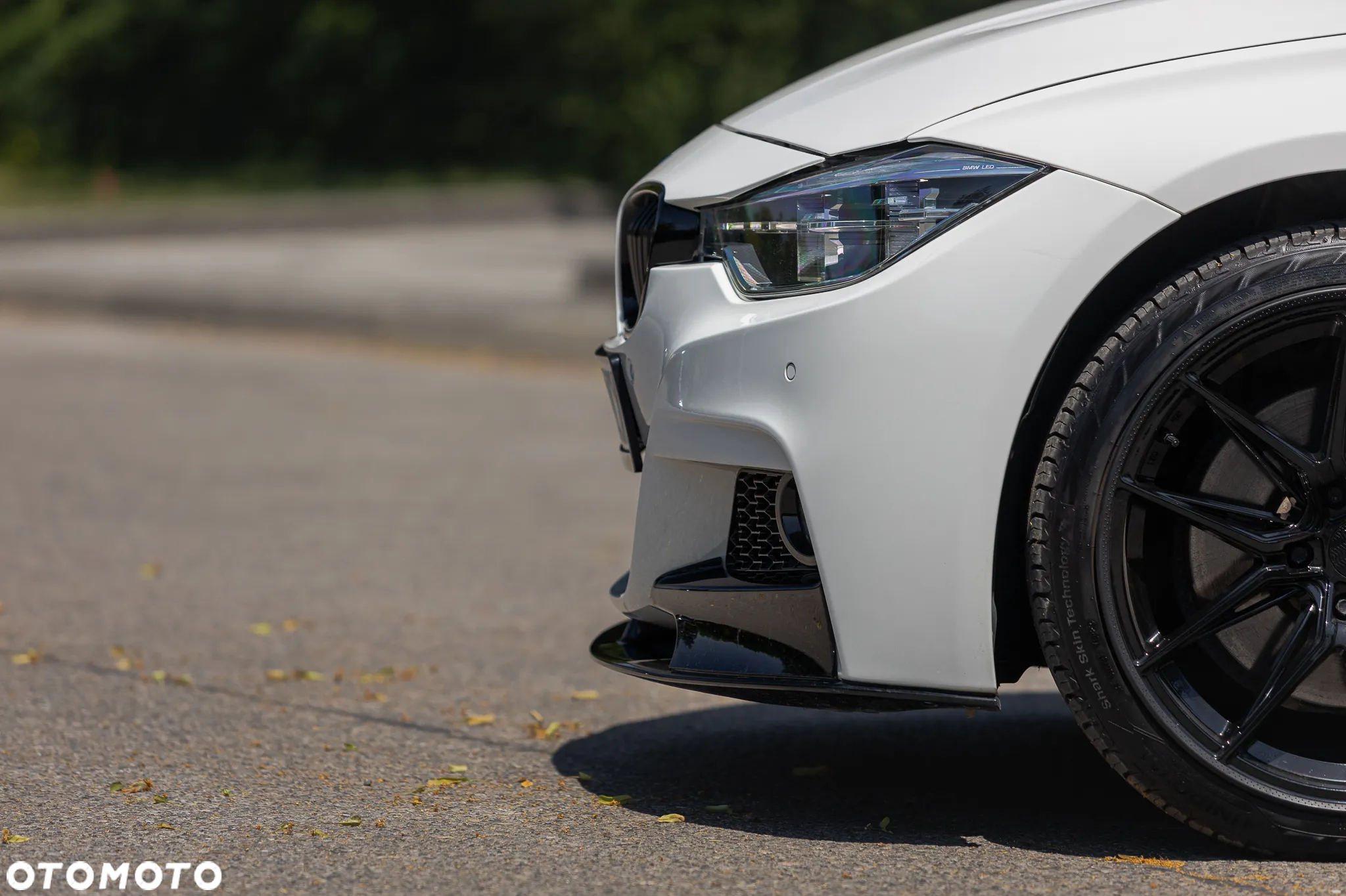 BMW Seria 3 330i xDrive - 9