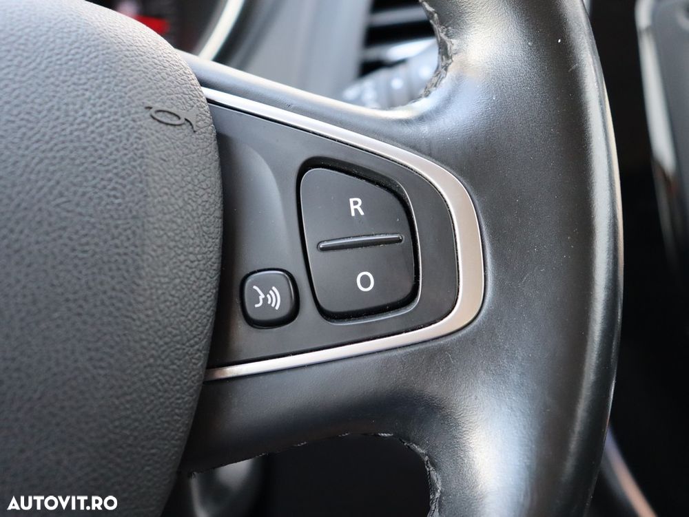Renault Captur - 21