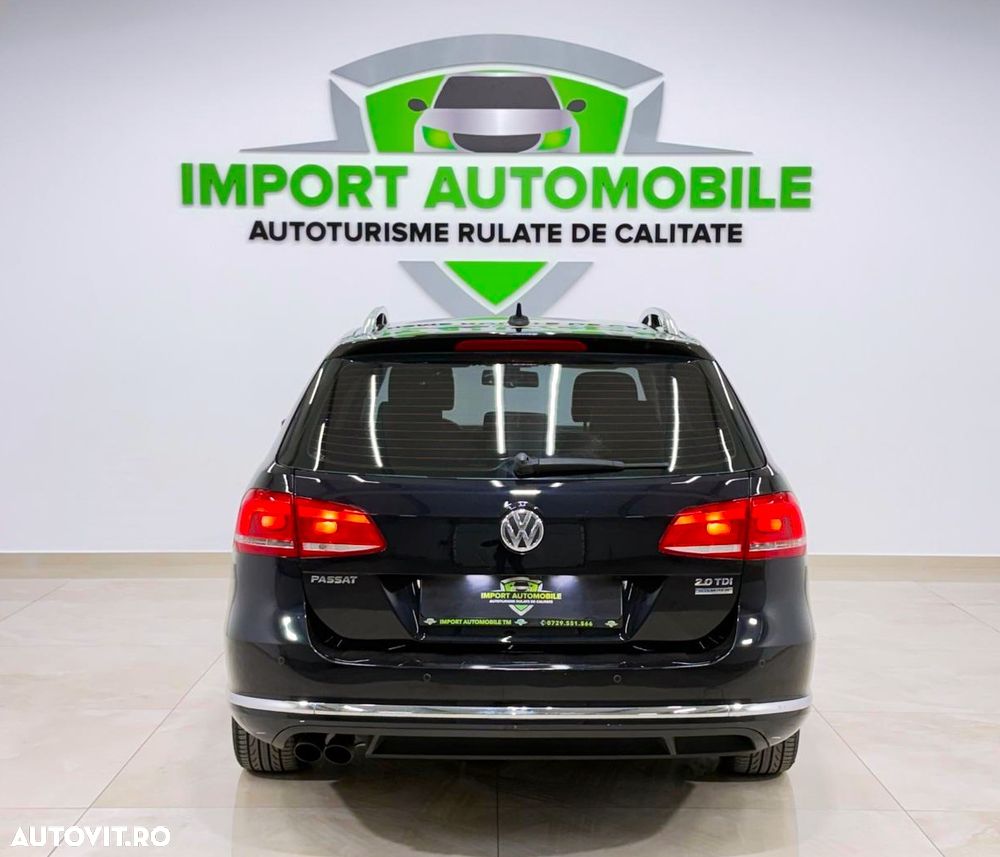 Volkswagen Passat 2.0 TDI BlueMotion Technology DSG Highline - 13