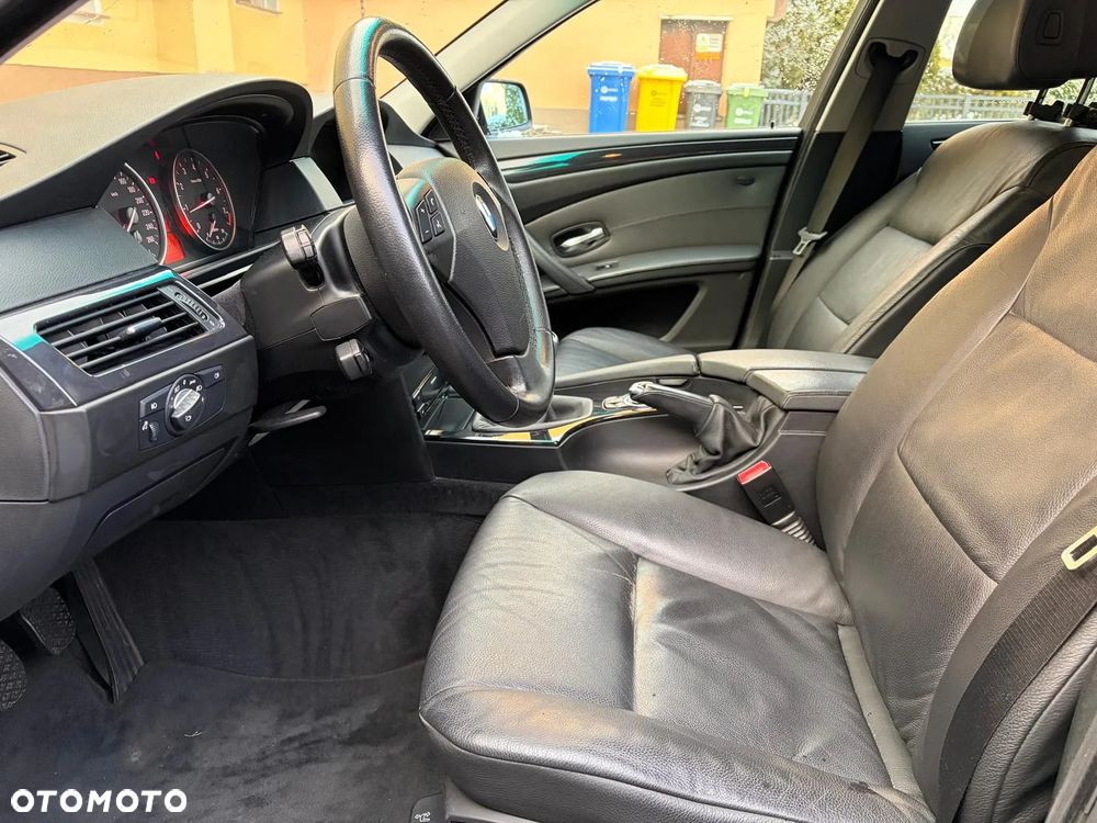 BMW Seria 5 520i Edition Exclusive - 12