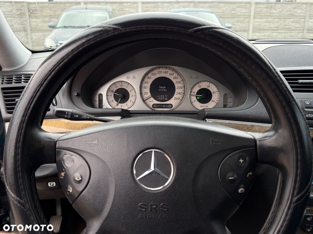 Mercedes-Benz Klasa E 320 CDI T Avantgarde - 11
