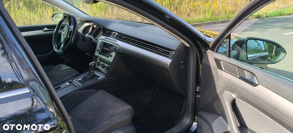 Volkswagen Passat 2.0 TDI (BlueMotion Technology) DSG Highline - 11
