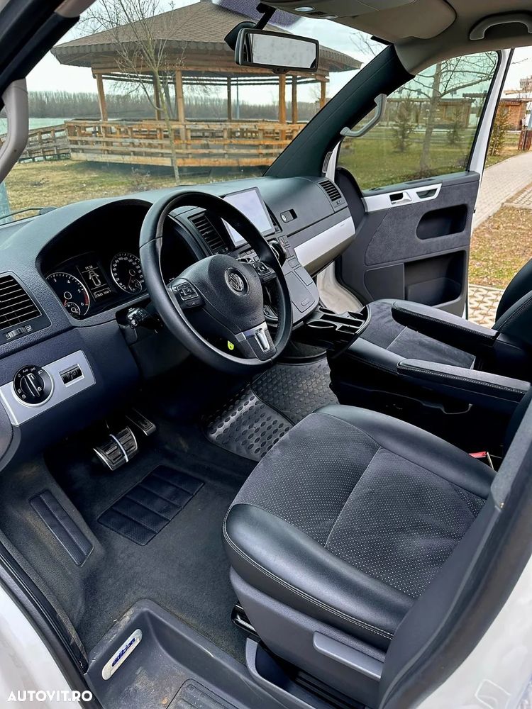 Volkswagen Multivan - 7