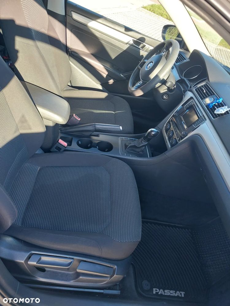 Volkswagen Passat 1.8 TSI (BlueMotion Technology) DSG Comfortline - 7