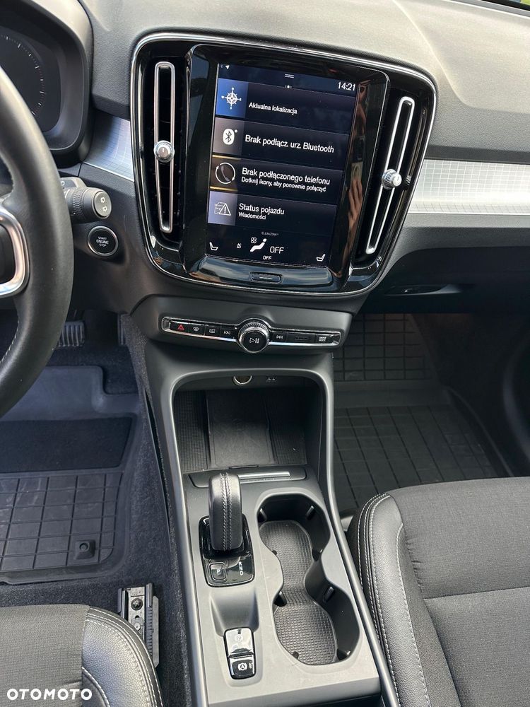 Volvo XC 40 T5 AWD Momentum - 24