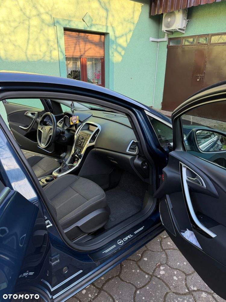Opel Astra 1.3 CDTI Cosmo ecoFLEX - 12
