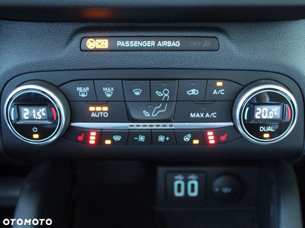 Ford Kuga 2.5 FHEV FWD Titanium - 25