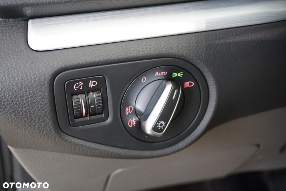 Volkswagen Sharan 2.0 TDI BlueMotion Technology Highline - 32