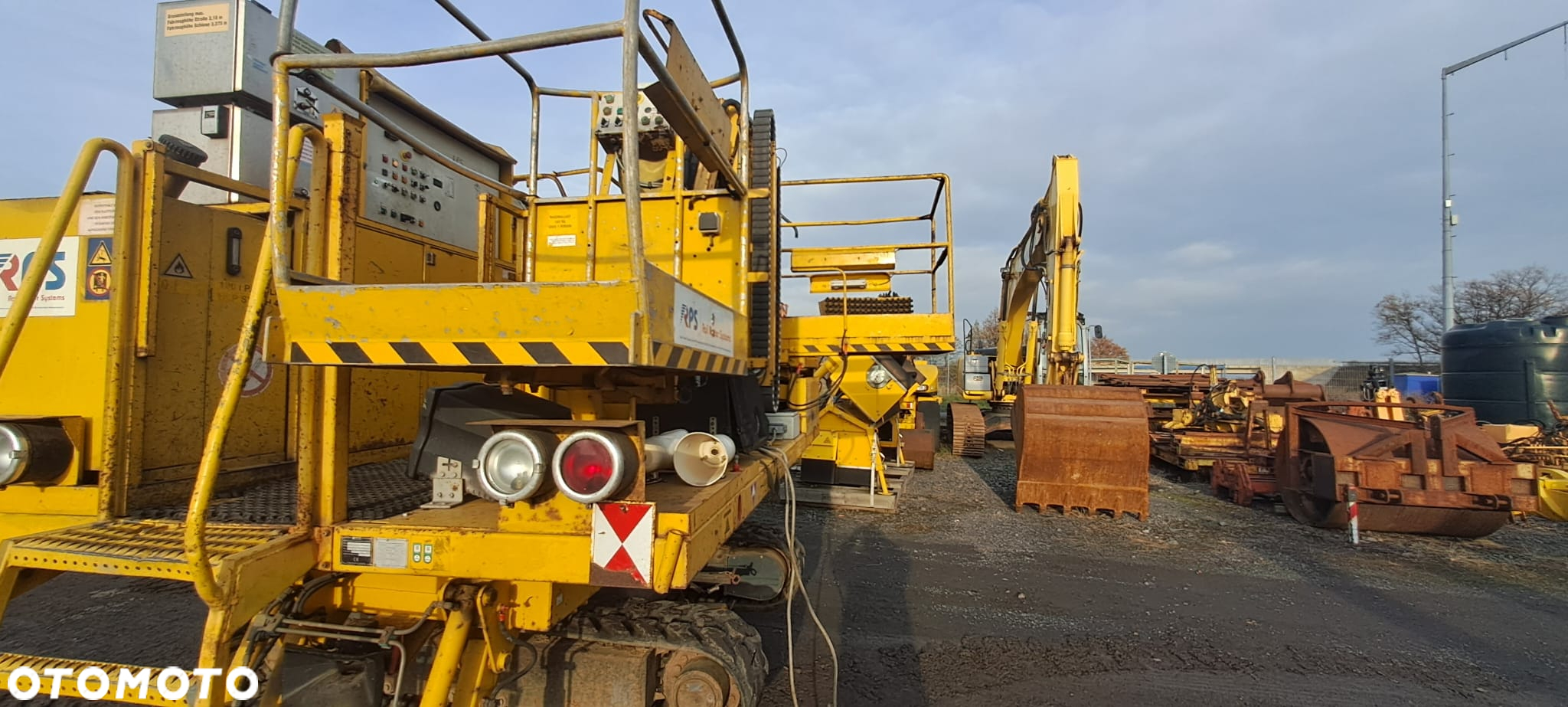 Inny Dwudrogowy podnośnik koszowy NEOTEC ELAN 00B - 31