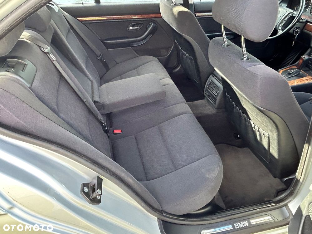 BMW Seria 5 - 11