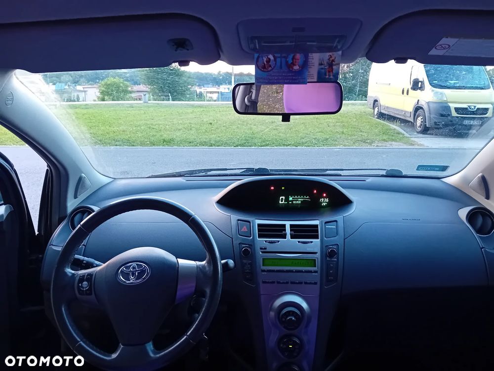 Toyota Yaris 1.33 VVT-i Sol - 18