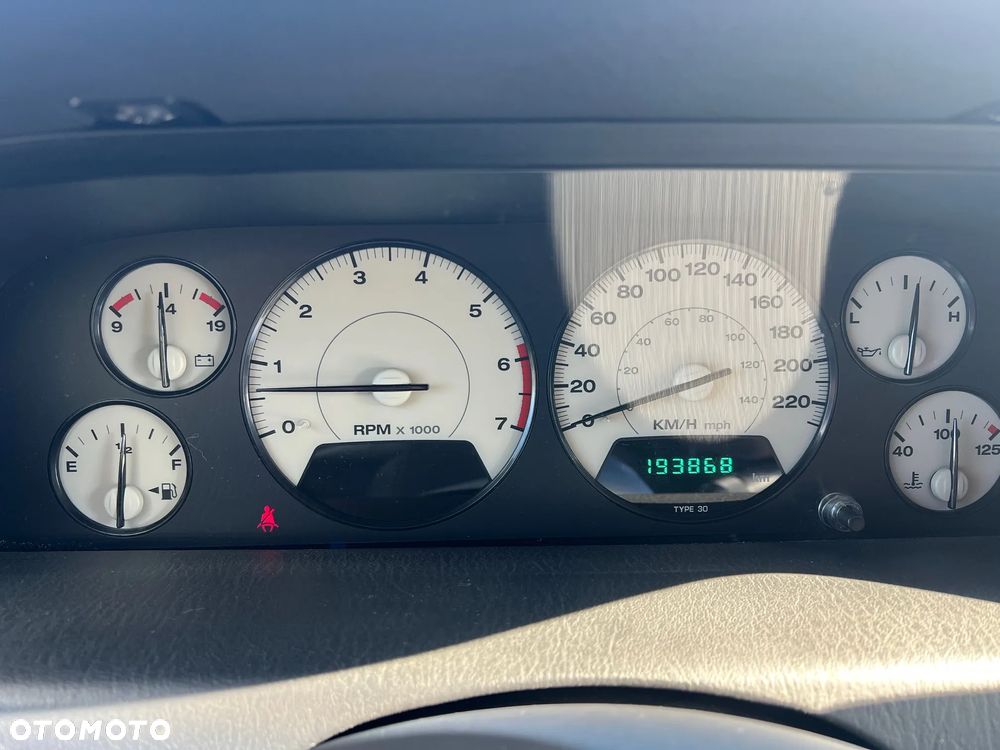 Jeep Grand Cherokee - 8