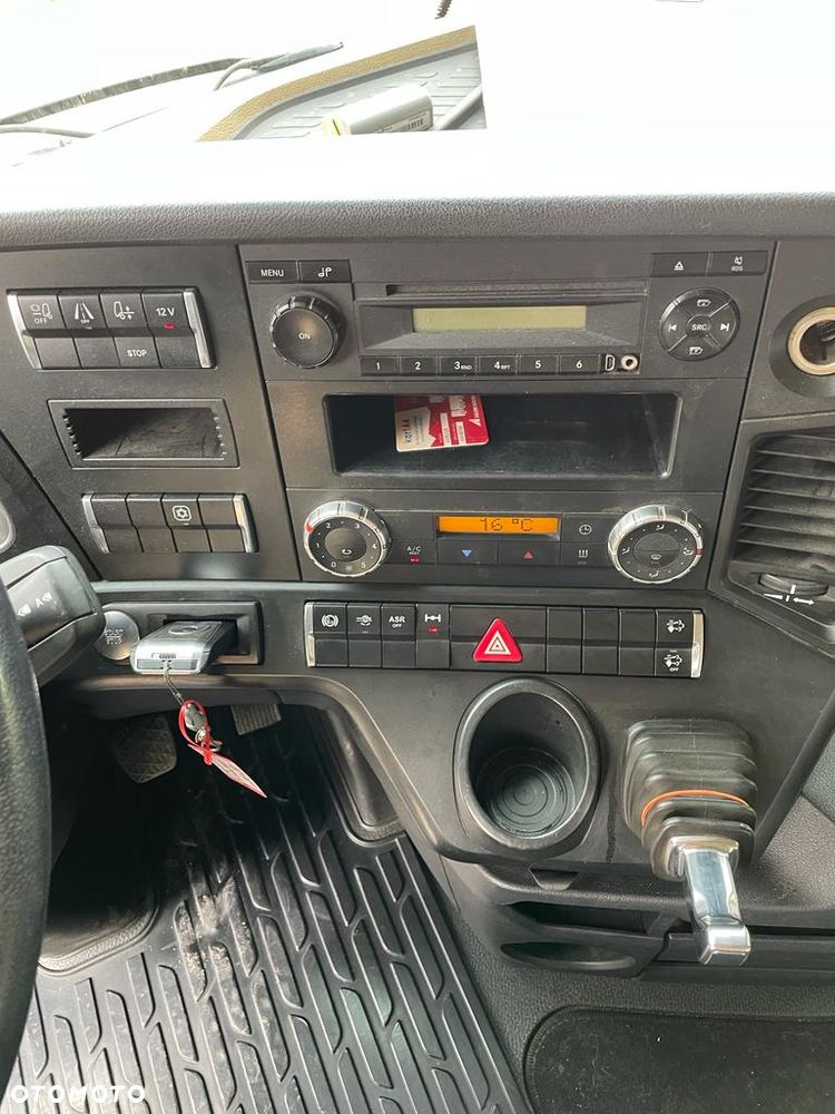 Mercedes-Benz ACTROS - 9