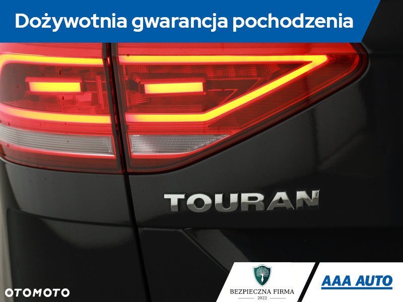 Volkswagen Touran - 22