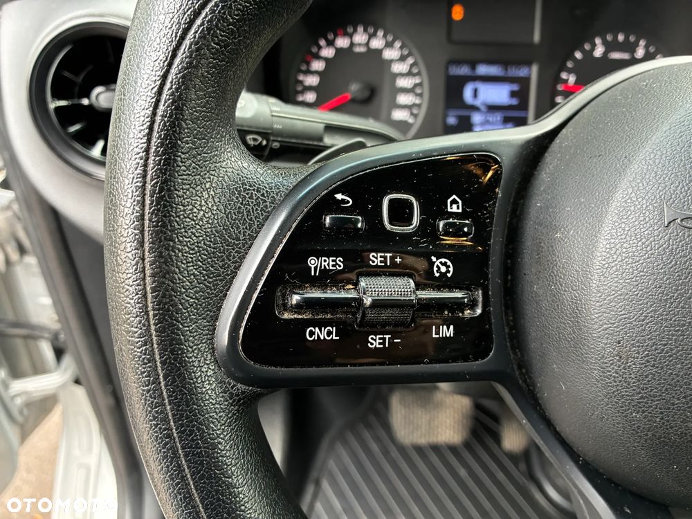 Mercedes-Benz SPRINTER - 18