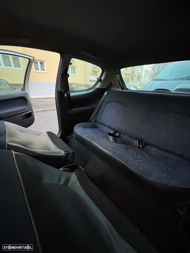 Peugeot 206 1.1 Color Line - 10