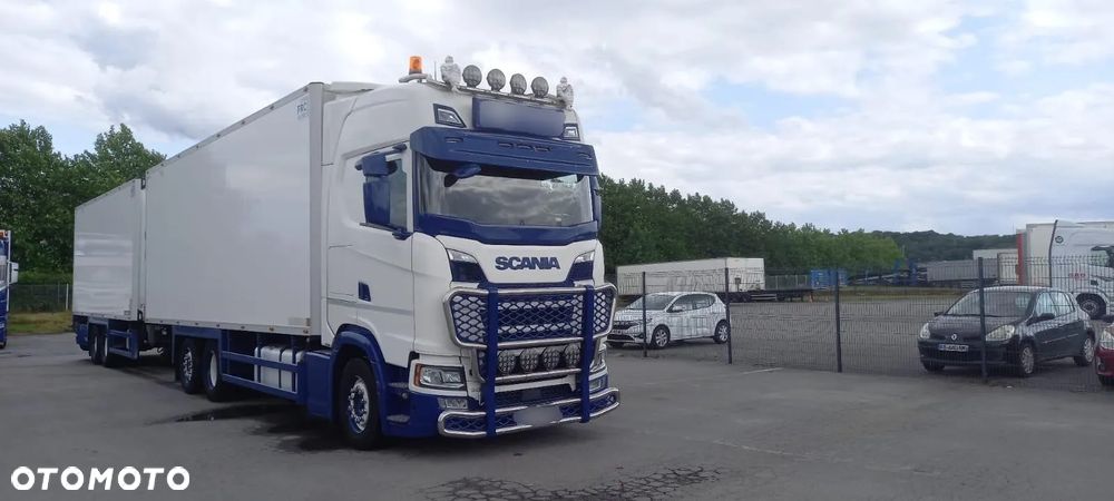 Scania S 500 CARIER FRIGO 6X2 RETARDER