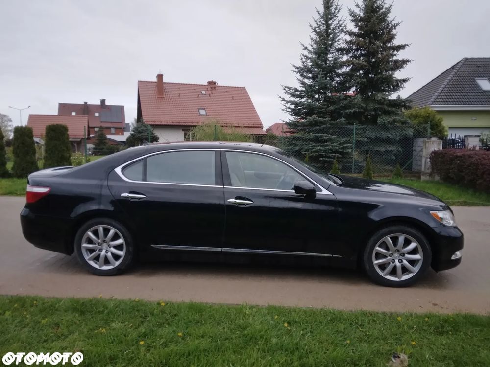 Lexus LS 460 Prestige - 3