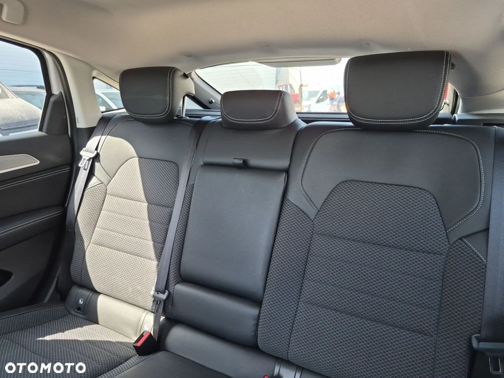 Renault Arkana 1.6 E-TECH Techno MMT - 16