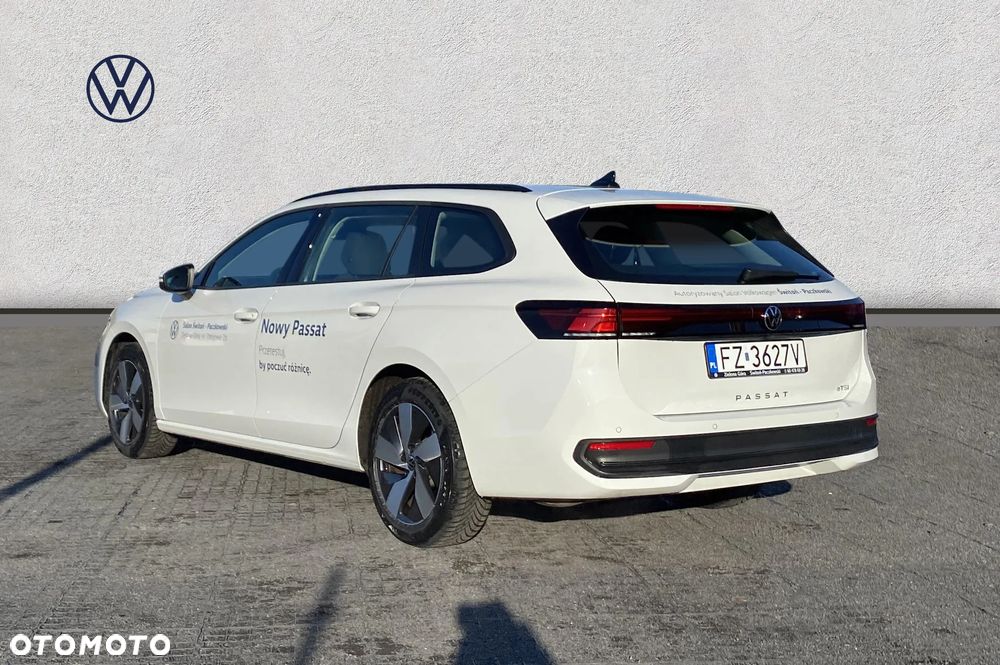 Volkswagen Passat - 3