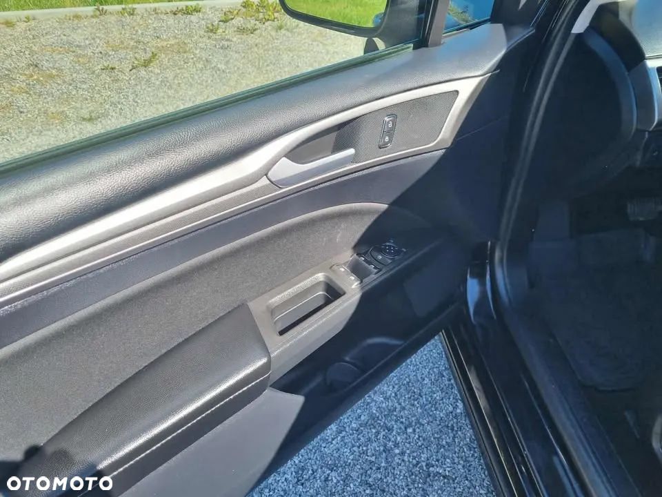 Ford Fusion 2.0 EcoBoost Titanium - 13