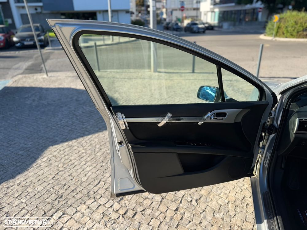 Peugeot 407 1.6 HDi SE Navteq - 22