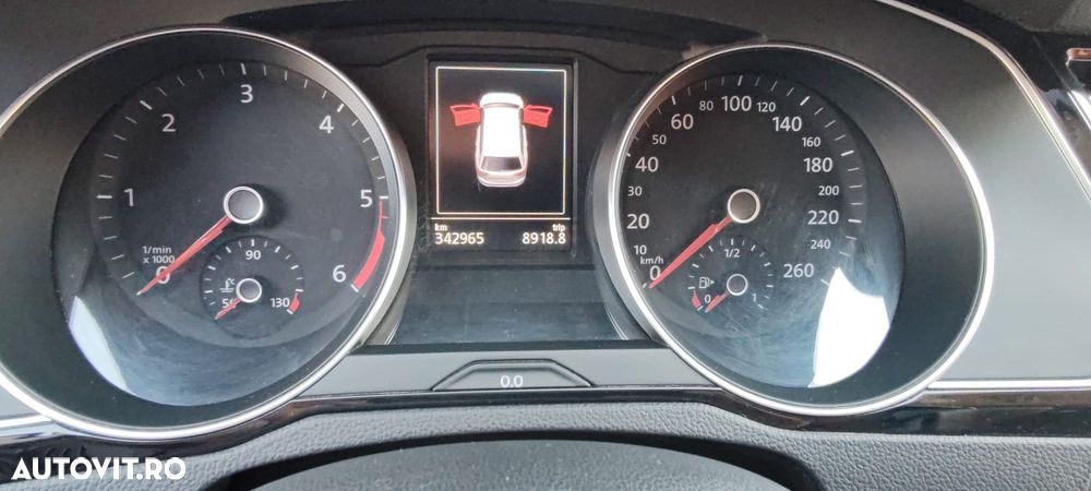 VOLKSWAGEN Passat 2015 — imagine 18