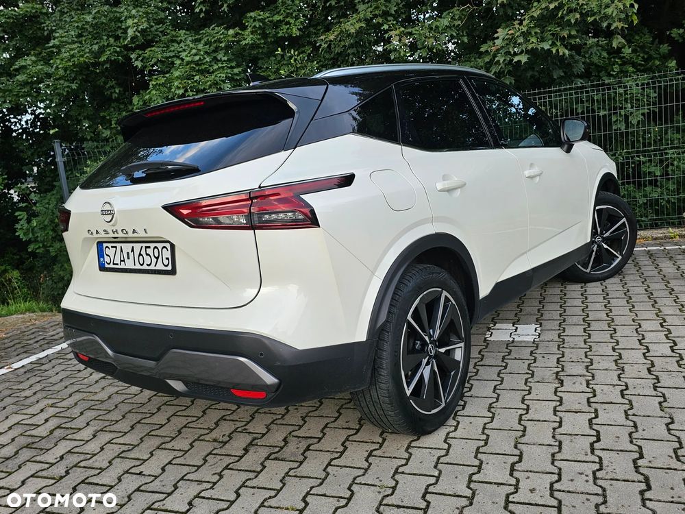 Nissan Qashqai 1.3 DIG-T 4x4 MHEV Xtronic Tekna - 24