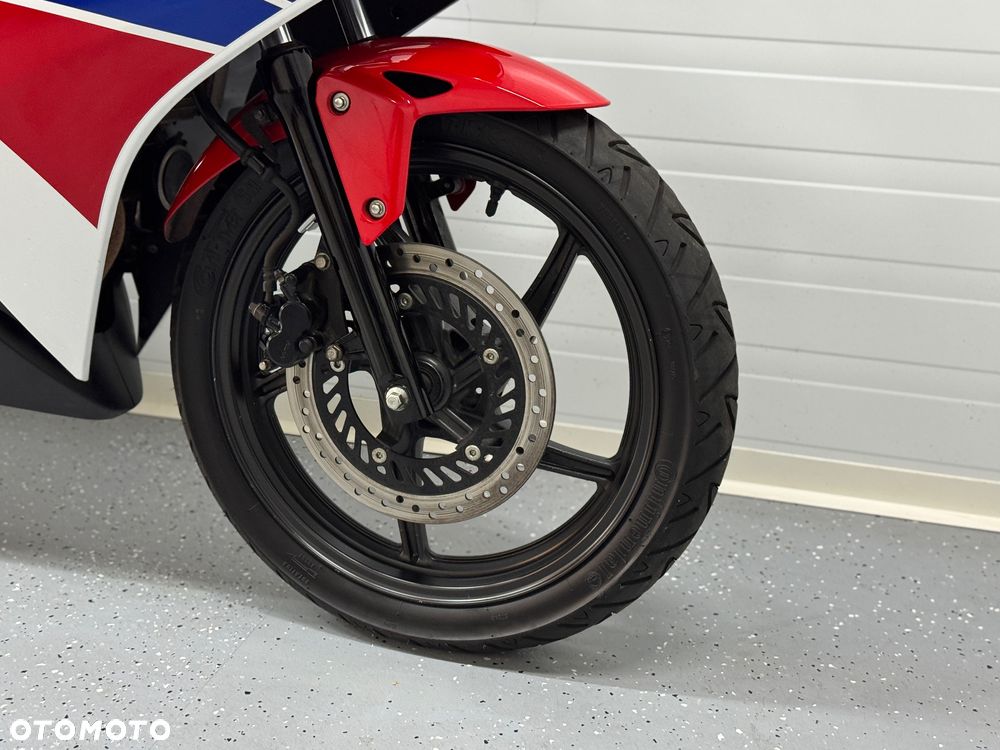 Honda CBR - 8