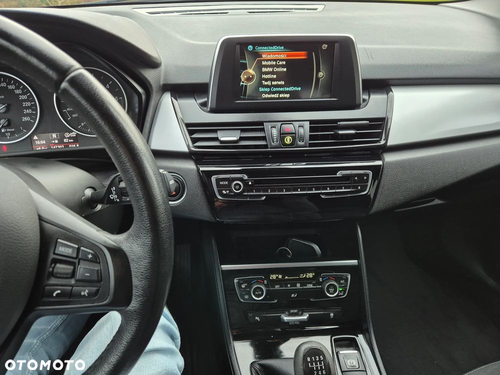 BMW Seria 2 216d - 13
