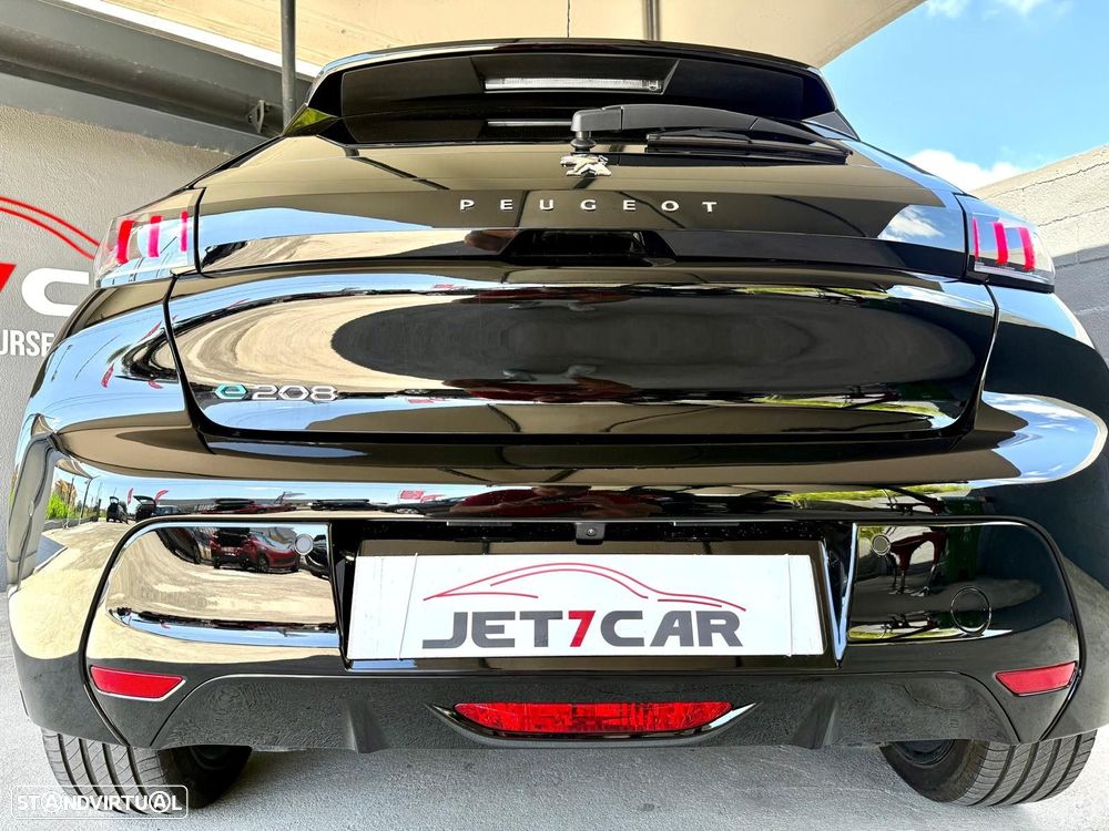 Peugeot e-208 50 kWh GT - 10