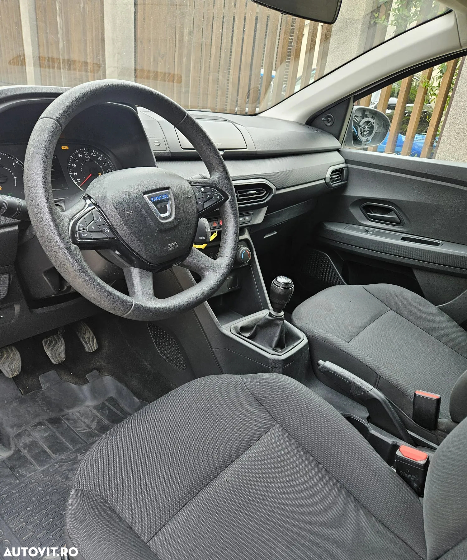 Dacia Logan ECO-G 100 Essential - 13