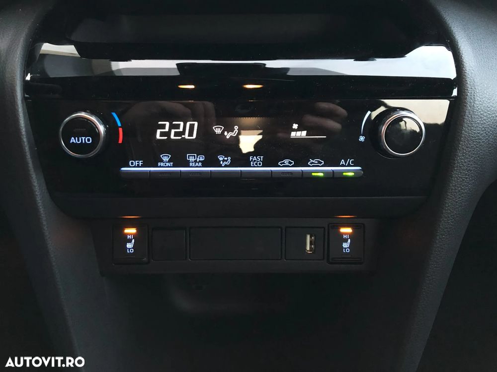 Toyota Yaris Cross 1.5 VVT-i HSD 4x2 Dynamic - 19