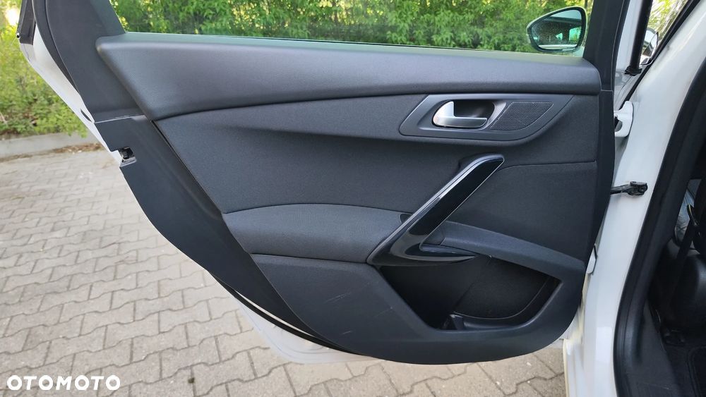 Peugeot 508 BlueHDi FAP 180 Automatik Stop&Start Allure - 22